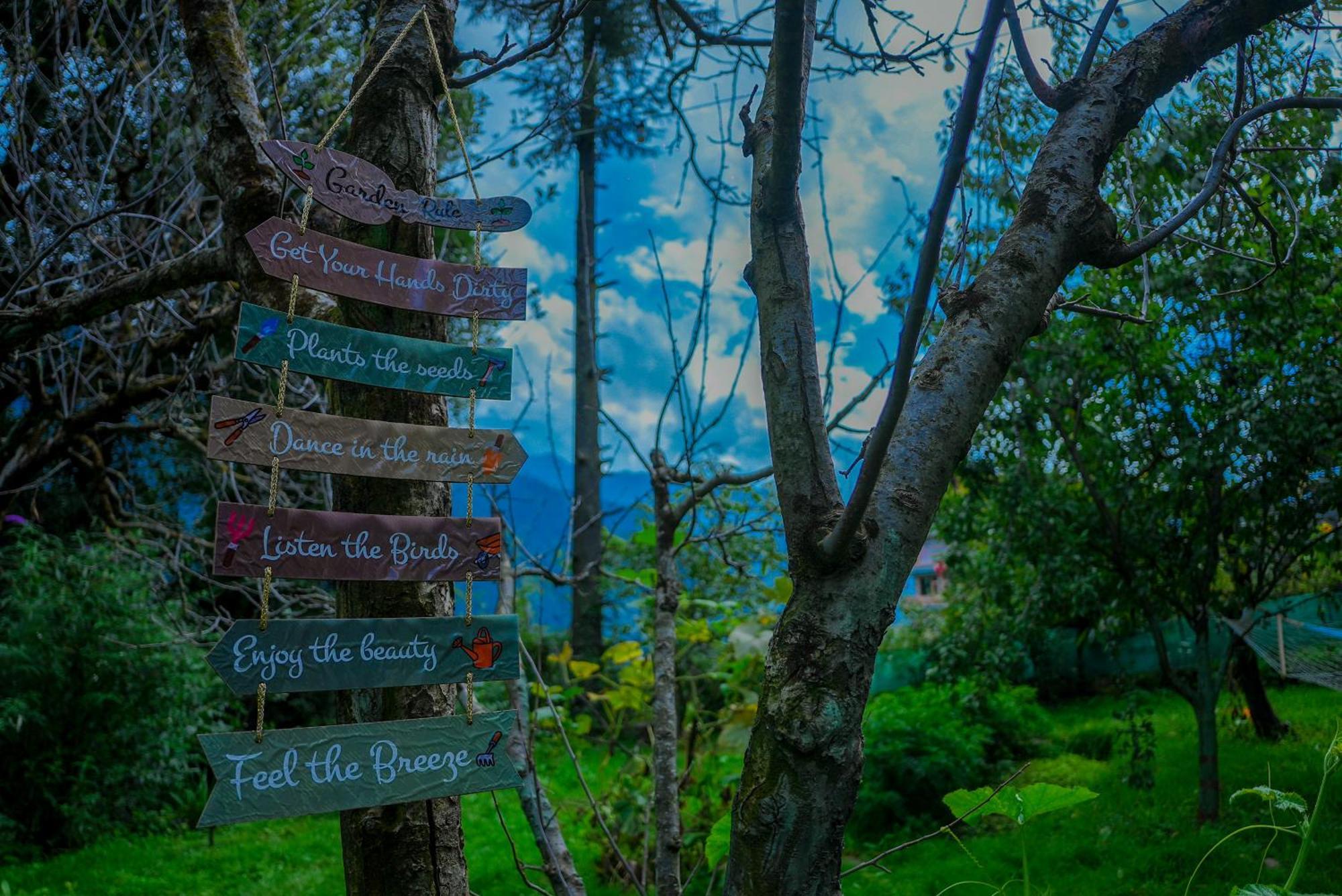 The Manu Emerald # Farmhouse # Top Selling Cottage In Manali # Peaceful Heritage Cozy Stay # Lawn With Bonfire # Most Awarded Экстерьер фото