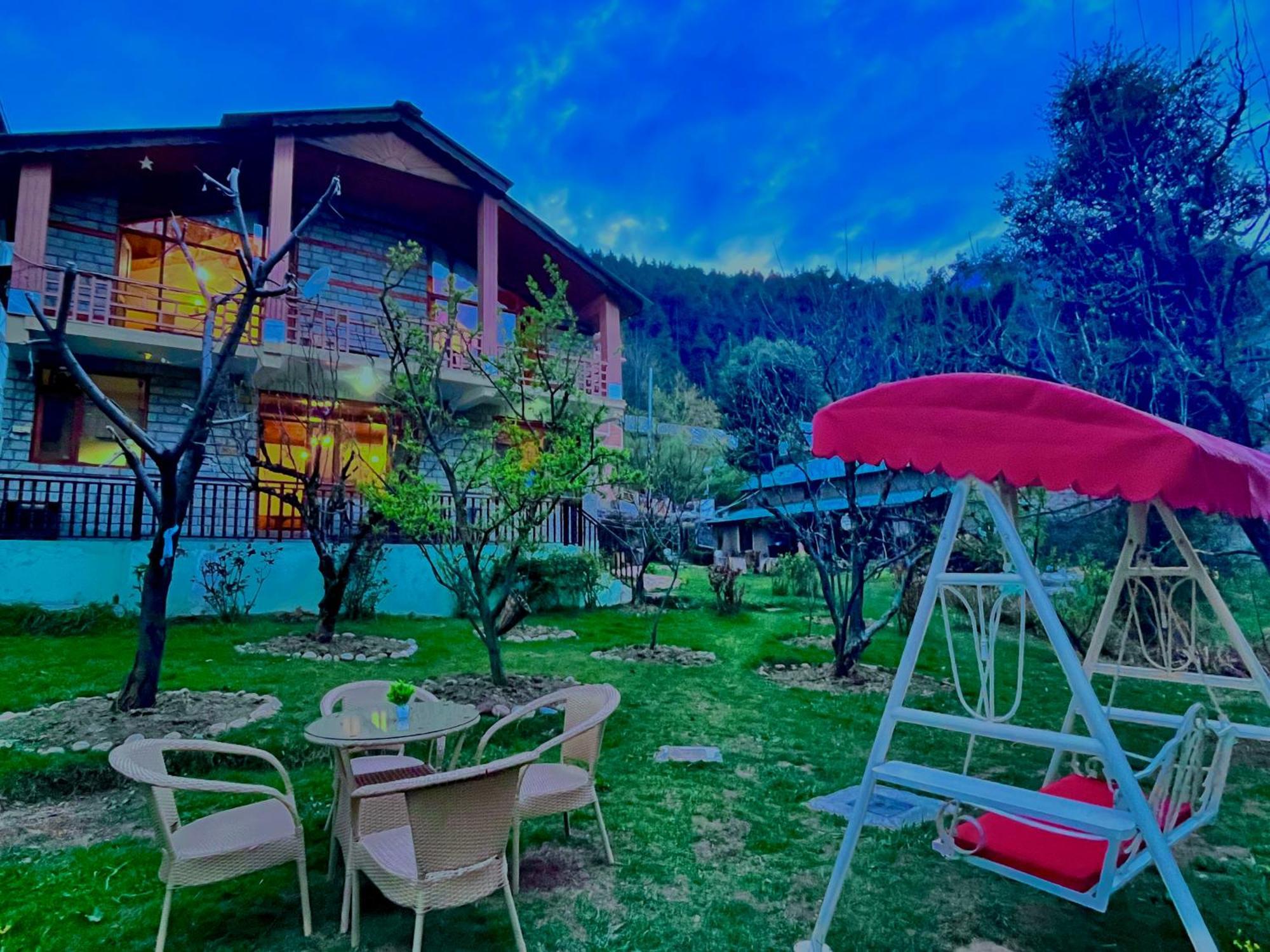 The Manu Emerald # Farmhouse # Top Selling Cottage In Manali # Peaceful Heritage Cozy Stay # Lawn With Bonfire # Most Awarded Экстерьер фото