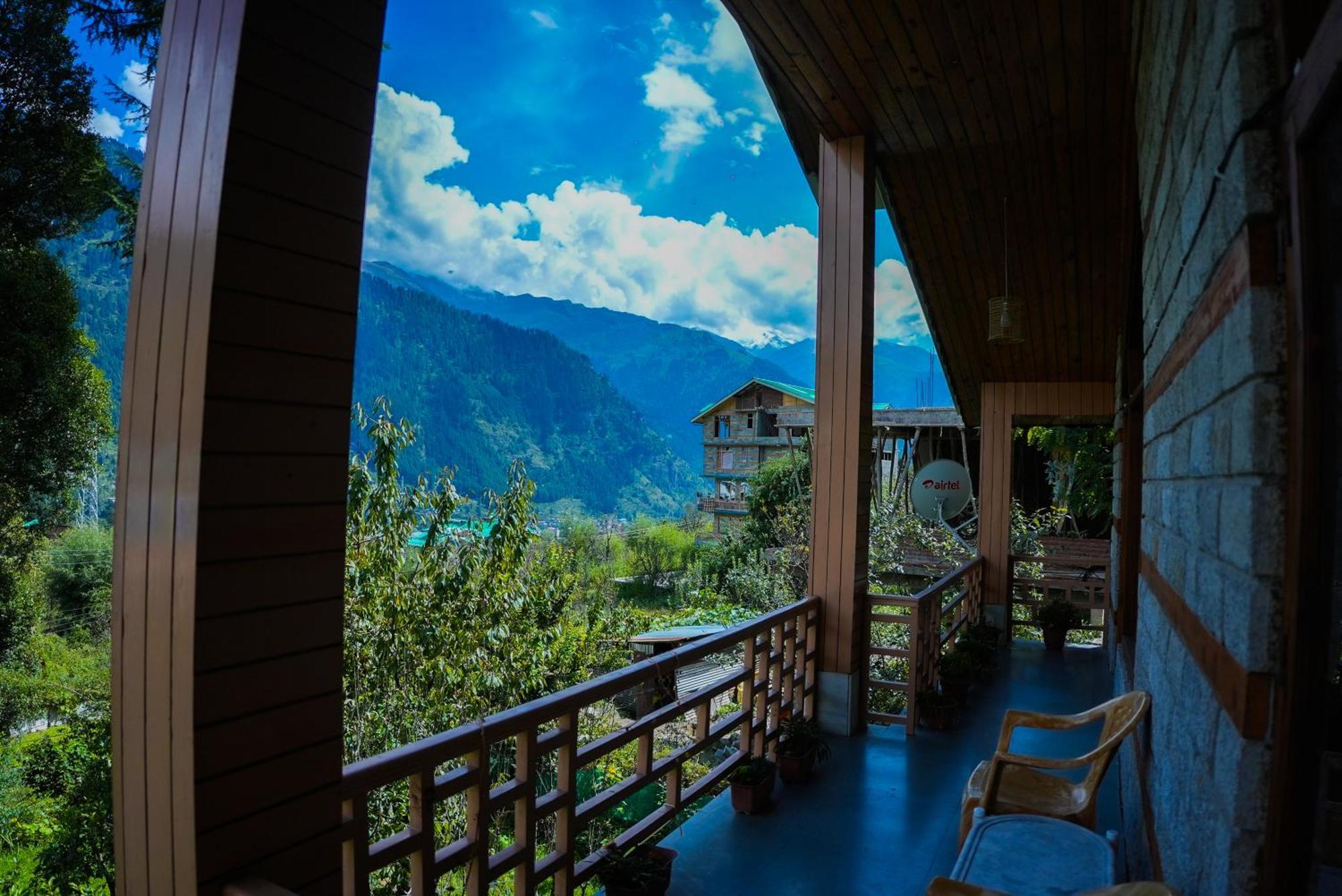 The Manu Emerald # Farmhouse # Top Selling Cottage In Manali # Peaceful Heritage Cozy Stay # Lawn With Bonfire # Most Awarded Экстерьер фото