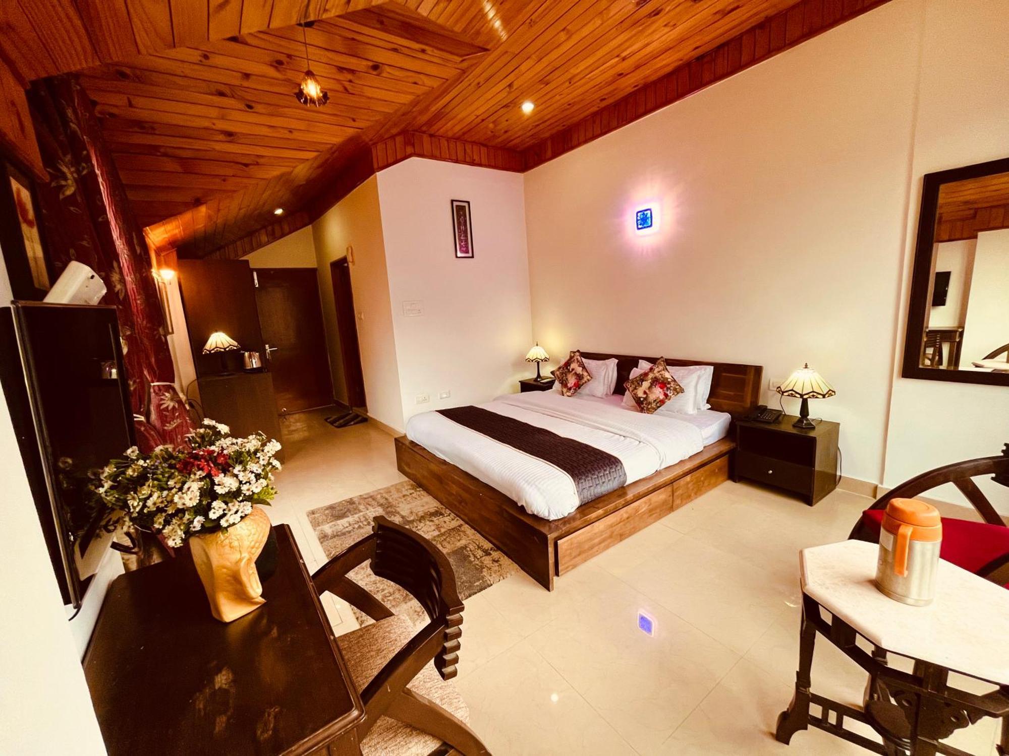 The Manu Emerald # Farmhouse # Top Selling Cottage In Manali # Peaceful Heritage Cozy Stay # Lawn With Bonfire # Most Awarded Экстерьер фото