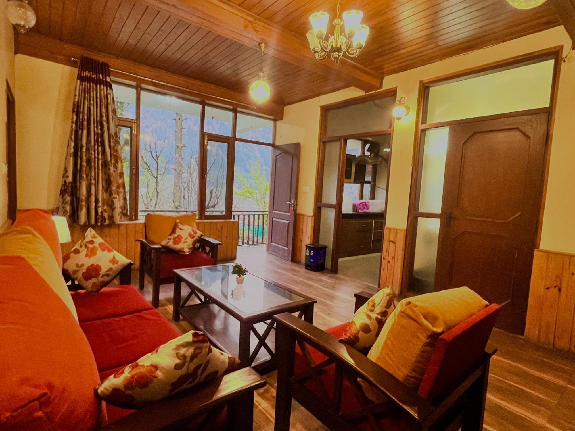 The Manu Emerald # Farmhouse # Top Selling Cottage In Manali # Peaceful Heritage Cozy Stay # Lawn With Bonfire # Most Awarded Экстерьер фото